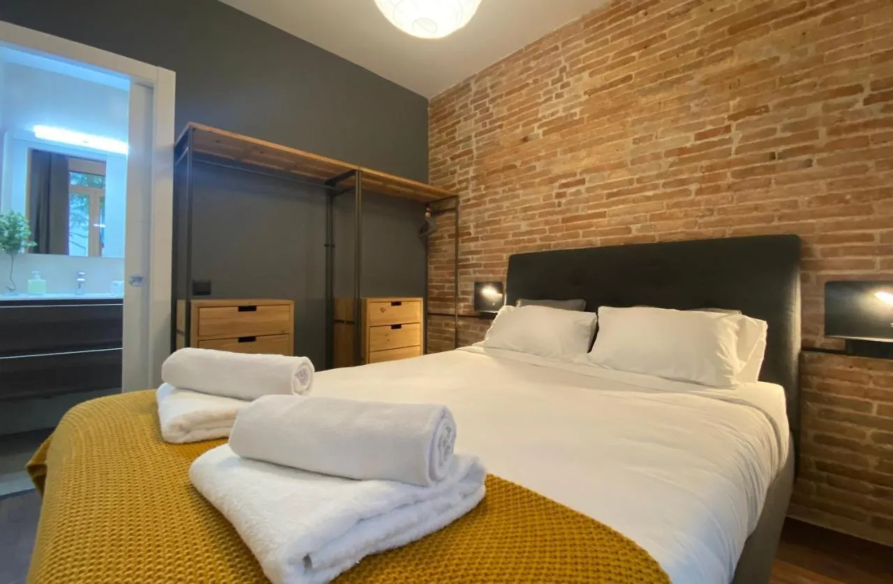 Cosy Urban Oasis By Myrentalhost Barcelona Spain